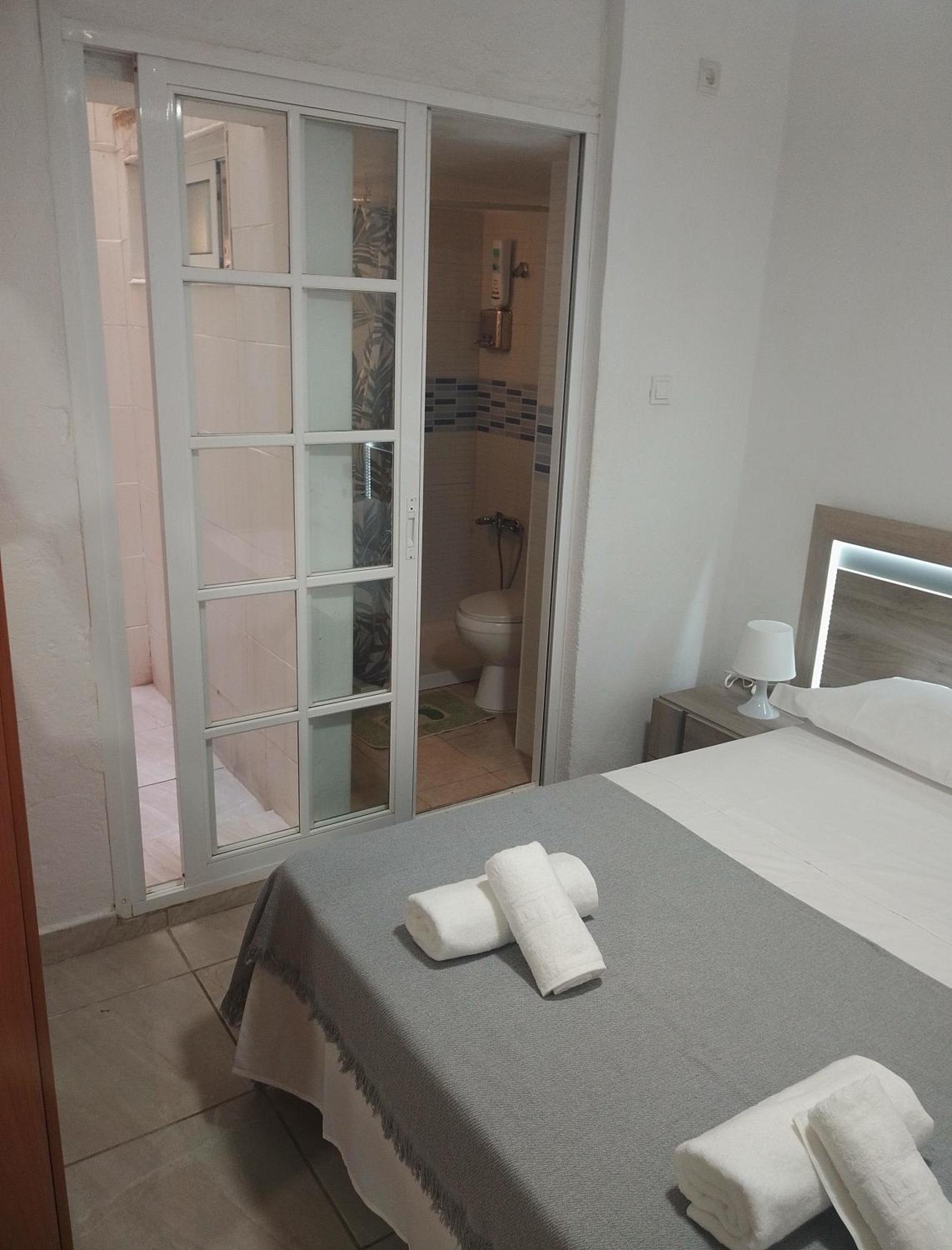Apartamento Serrano Con Terraza Malaga Luaran gambar